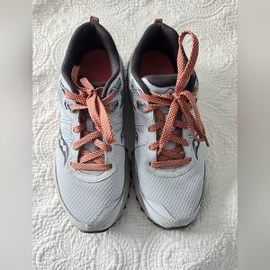 Saucony Excursion TR14 trail running/hiking shoes